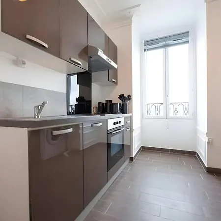 Tbs 327 - Superb With Eiffel Tower View *